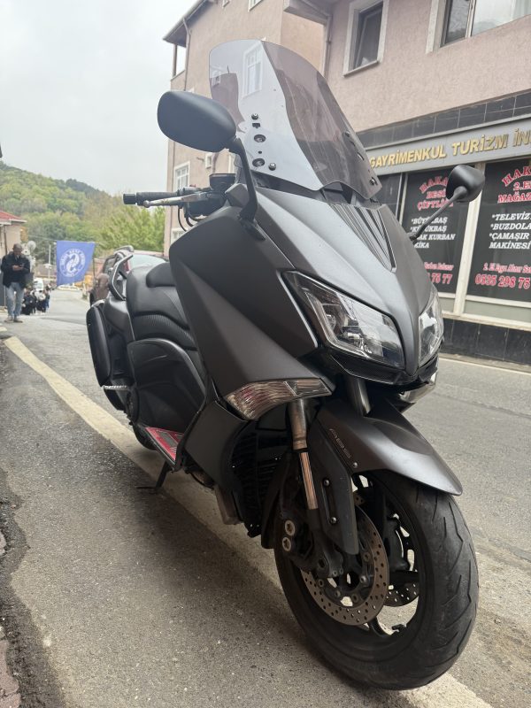 Yamaha tmax 530